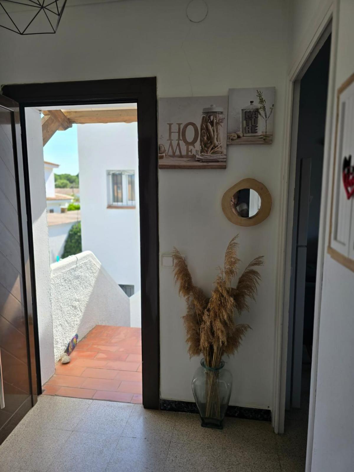 Cosy Apartment Of L'Escala Beach Eksteriør billede